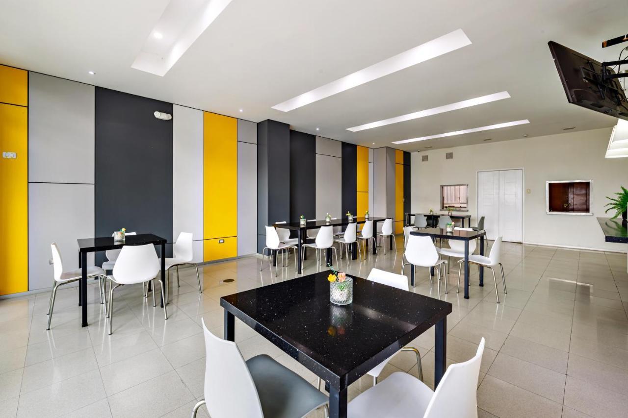 Hotel Medano Trujillo Buitenkant foto